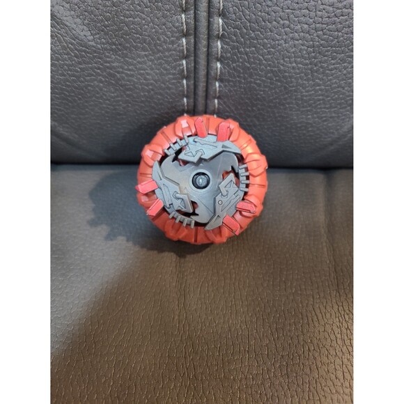 Beyblade Beywheelz Rampage Stomper Bull with Launcher - Picture 3 of 3